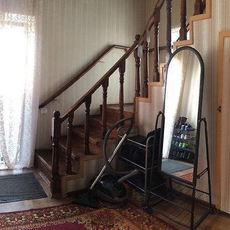 Holiday Hostel House Biskek Kültér fotó