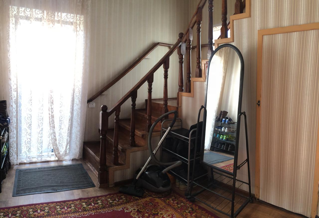 Holiday Hostel House Biskek Kültér fotó