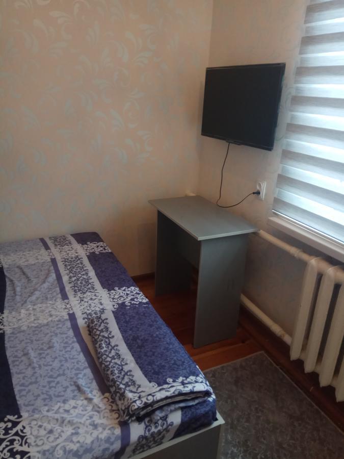 Holiday Hostel House Biskek Kültér fotó