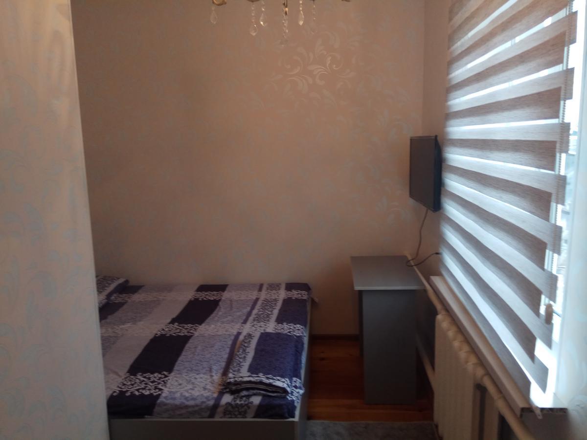 Holiday Hostel House Biskek Kültér fotó