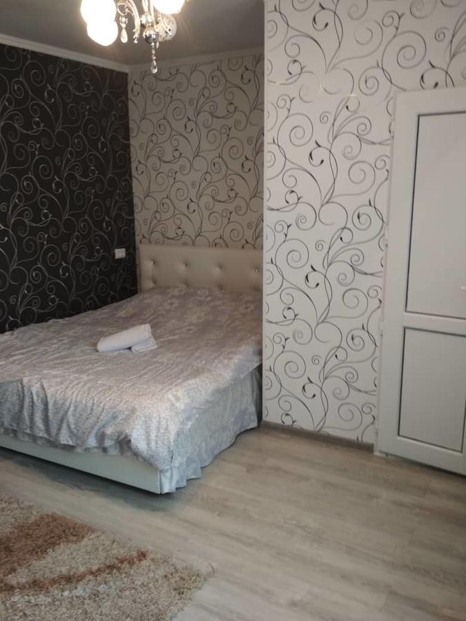 Holiday Hostel House Biskek Kültér fotó